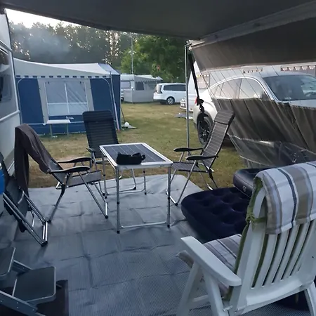 Kolobrzeg Mielno Ustronie Morskie Sarbinowo Pole Kempingowe -fendt Caravan Saphir Kemp